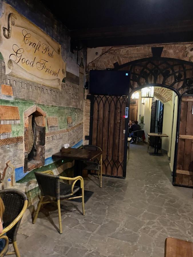 Апартаменти Королівські На Вулиці Лесі Українки 19 Lviv Exterior foto