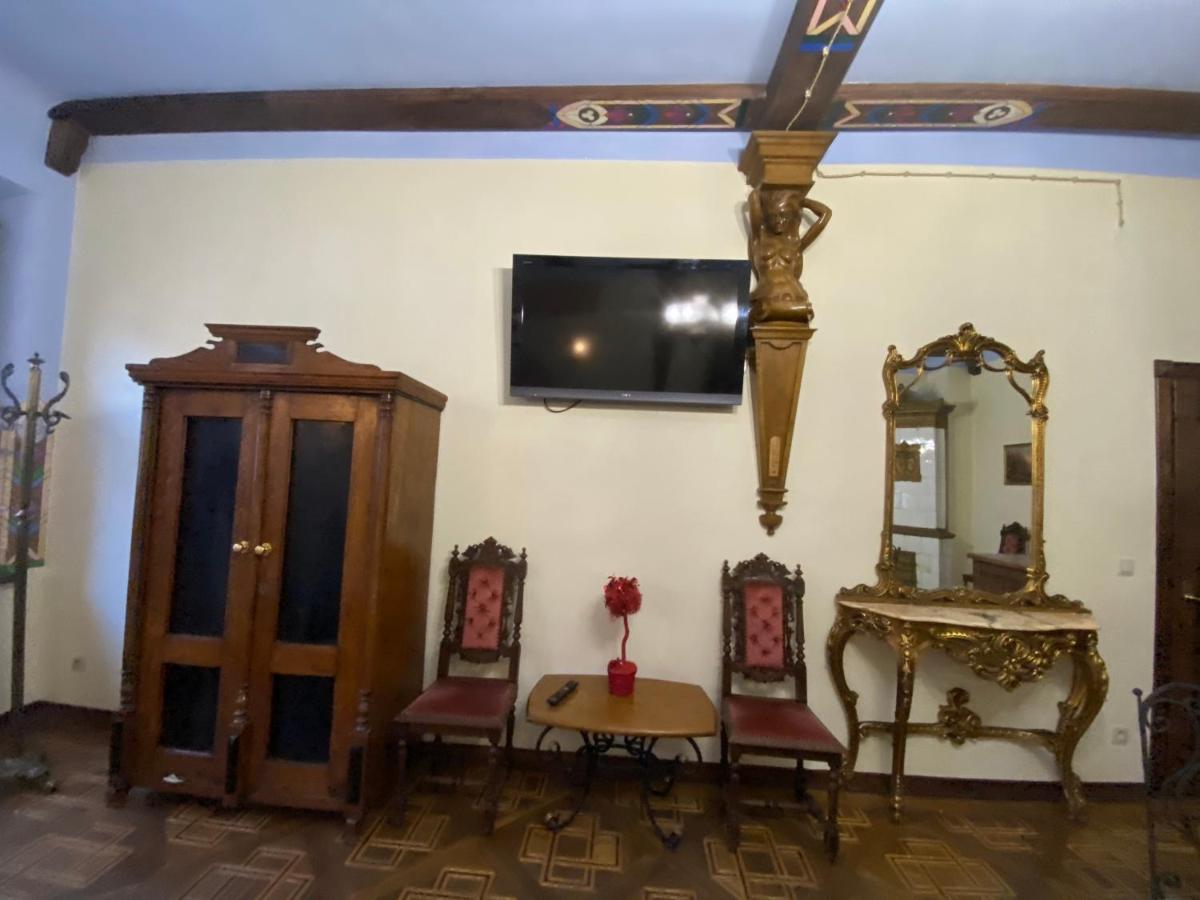 Апартаменти Королівські На Вулиці Лесі Українки 19 Lviv Exterior foto
